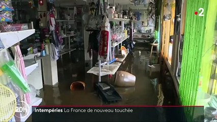 Descargar video: Les images spectaculaires des orages à travers la France en ce 22 juin avec de nombreuses inondations et des crues