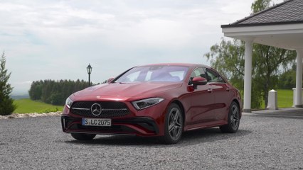 Mercedes-Benz CLS 300 d 4MATIC Exterior Design in Hyacinth red