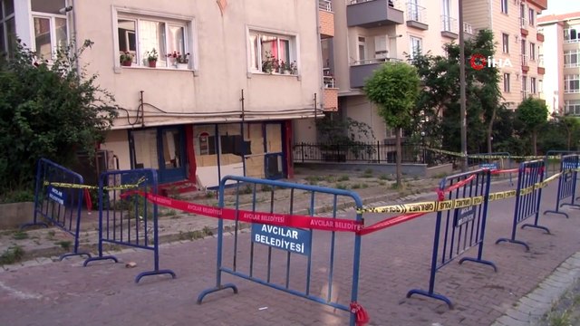 Avcılar’da tedbir amaçlı boşaltılan bina görüntülendi
