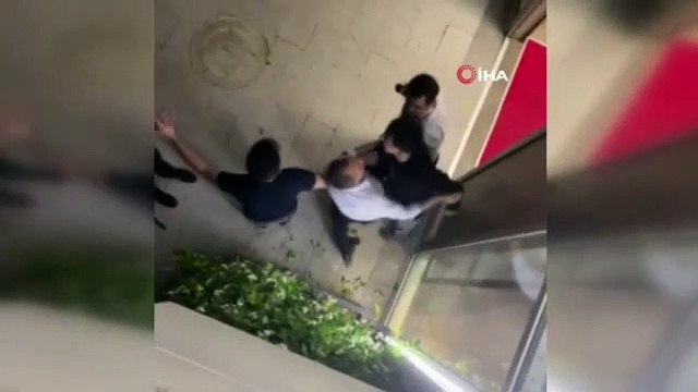 İstanbul'da doktora özel güvenlik dayağı kamerada