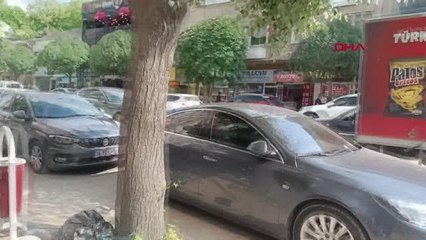 BURSA OTOMOBİLDEN KAÇAN KURBANLIK KEÇİ TRAFİĞİ ALT ÜST ETTİ