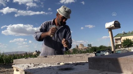 NEVŞEHİR - Nevşehirli taş ustası tüf kayaları tabloya dönüştürüyor