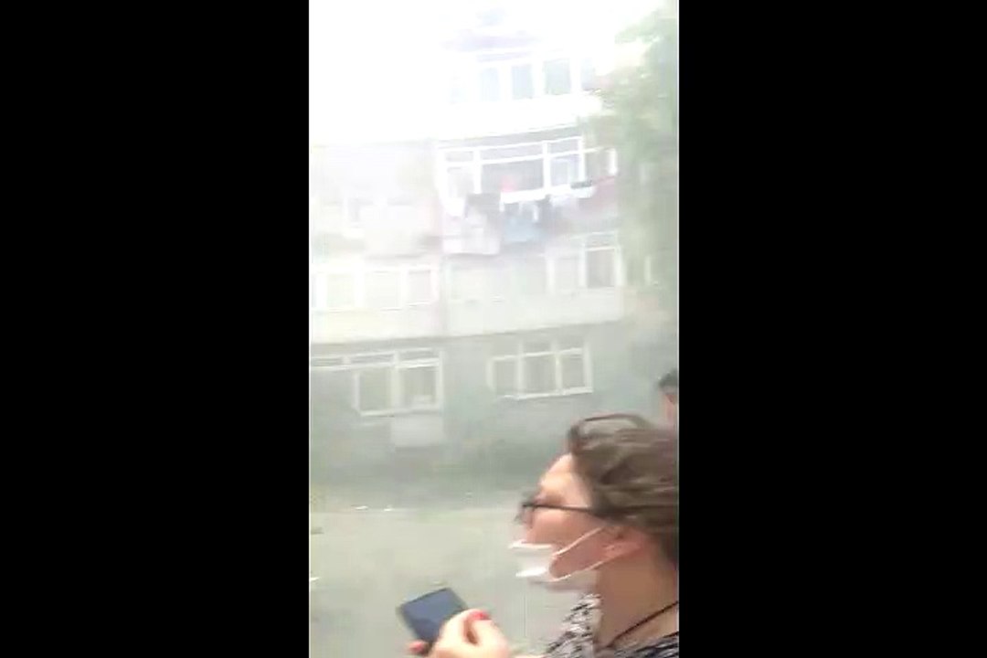 Tozkoparan'da çevik kuvvetten biber gazlı müdahale