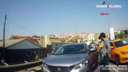 Beyoğlu'nda konsolosluk aracındaki kadınlara şok! Güpegündüz yaşandı