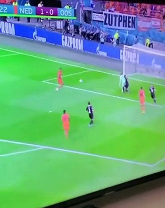 Quand tes voisins regardent le match avec 30 secondes de retard