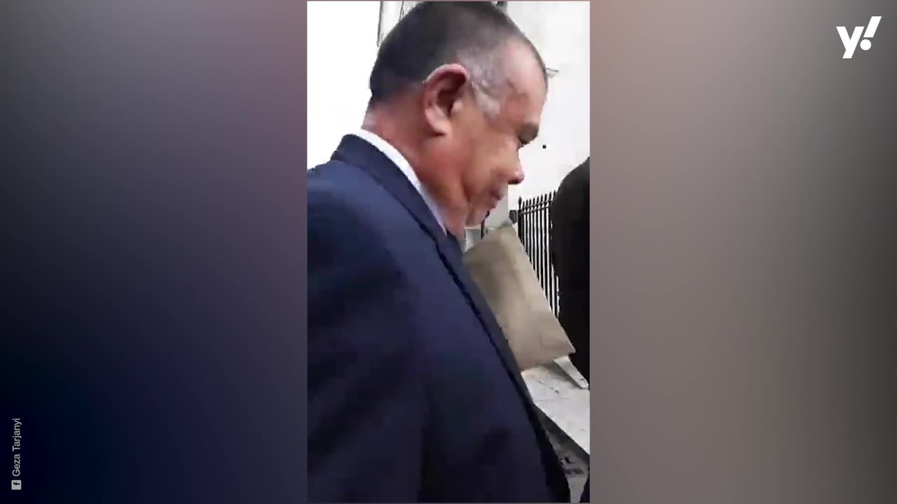 Moment Jonathan Van-Tam subjected to 'appalling' abuse in street by anti-vaxxer