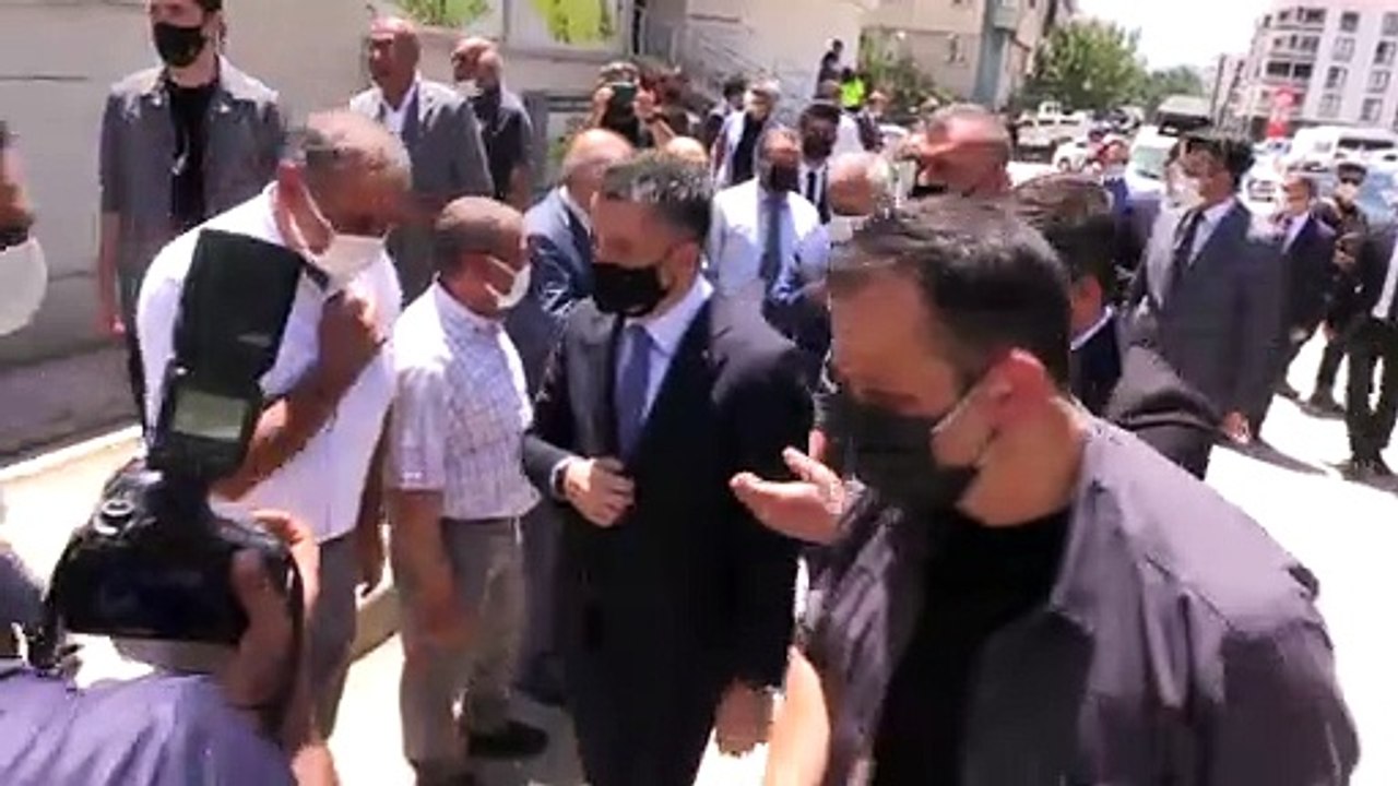 TUNCELİ - Bakan Pakdemirli, AK Parti Tunceli İl Başkanlığını ziyaret etti