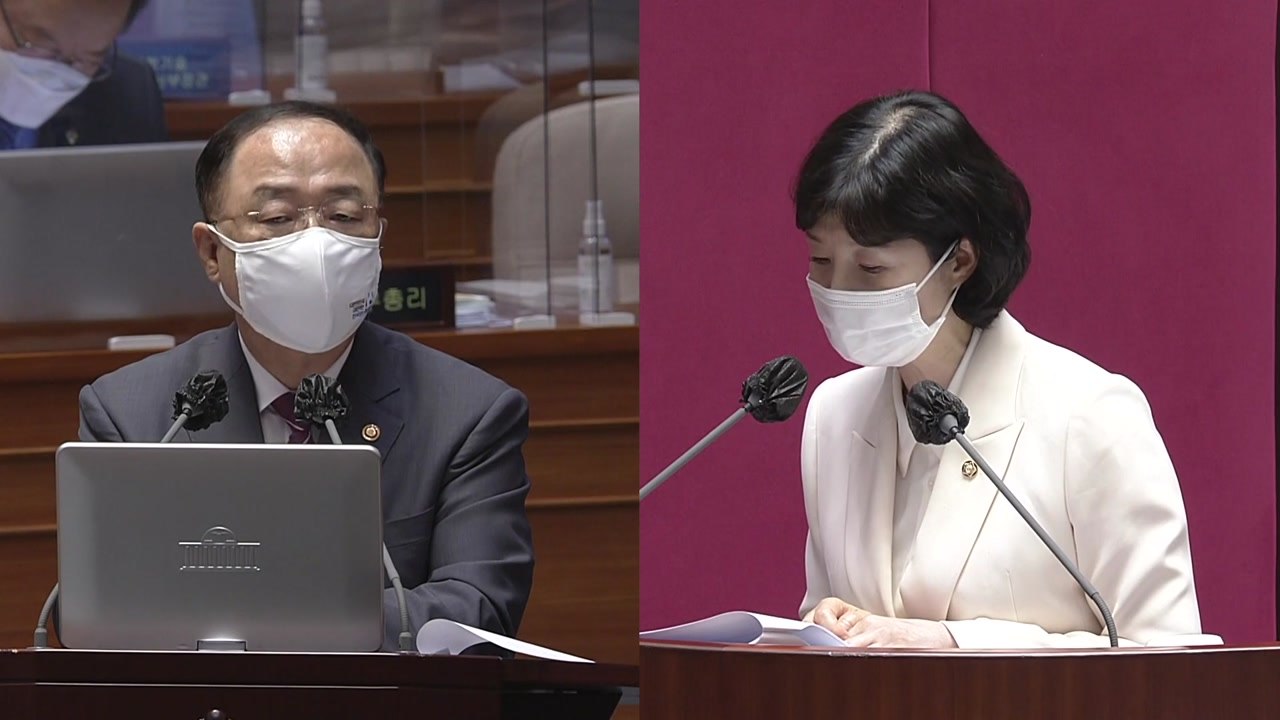홍남기 "금리 1%p 오르면 이자 부담 10조...미리 대비해야" / YTN