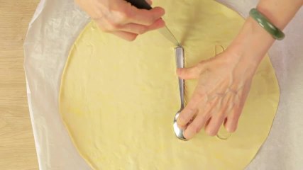 Schnelle Vorspeise: Tomaten-Antipasti-Creme selber machen