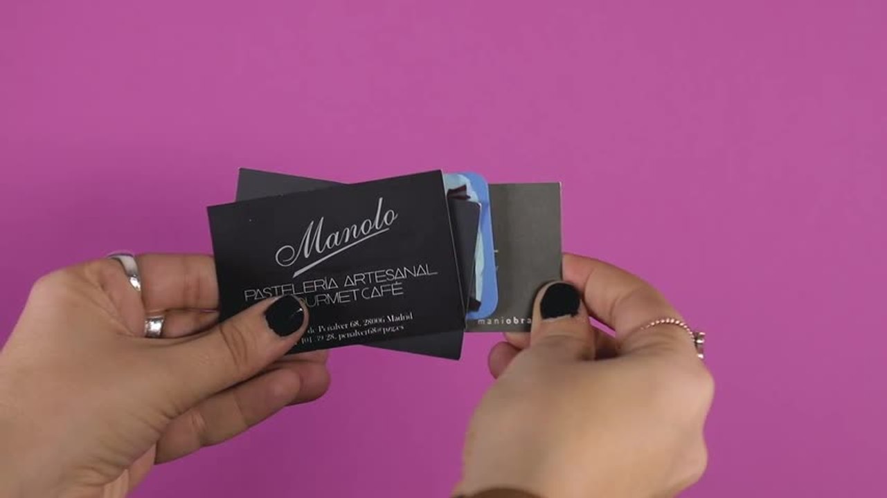 Diese unnötigen Dinge haben wir ALLE in unserer Handtasche rumfliegen