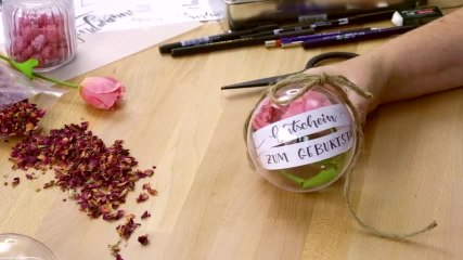 Handlettering-Gutscheine selber machen: Einfache Anleitung