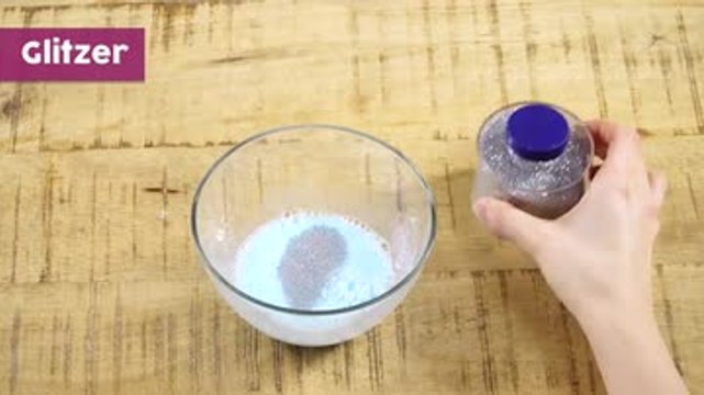 Videoanleitung: So einfach könnt ihr Schleim selbst herstellen