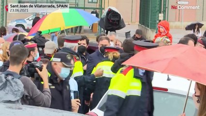 Les indépendantistes catalans acclamés à leur sortie de prison