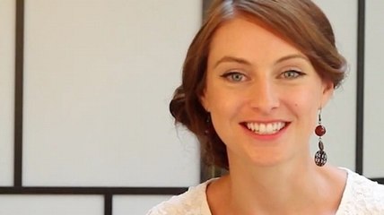 Seitlicher Dutt: So geht die Trendfrisur