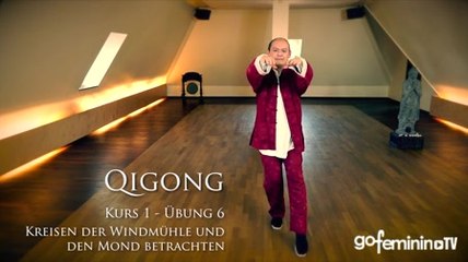 Qigong Kreisen der Windmühle und den Mond betrachten