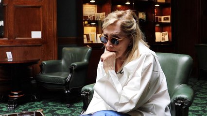 Entrevista con Carmen Rigalt: "Dábamos importancia al acoso, pero callábamos, éramos gilipollas”