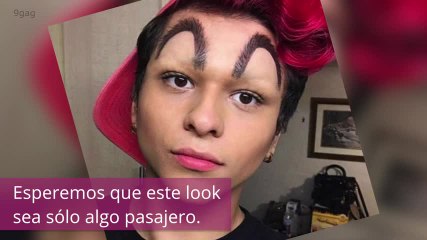 Esta gente parece que tiene un problema con el McDonald´s  y con sus cejas...