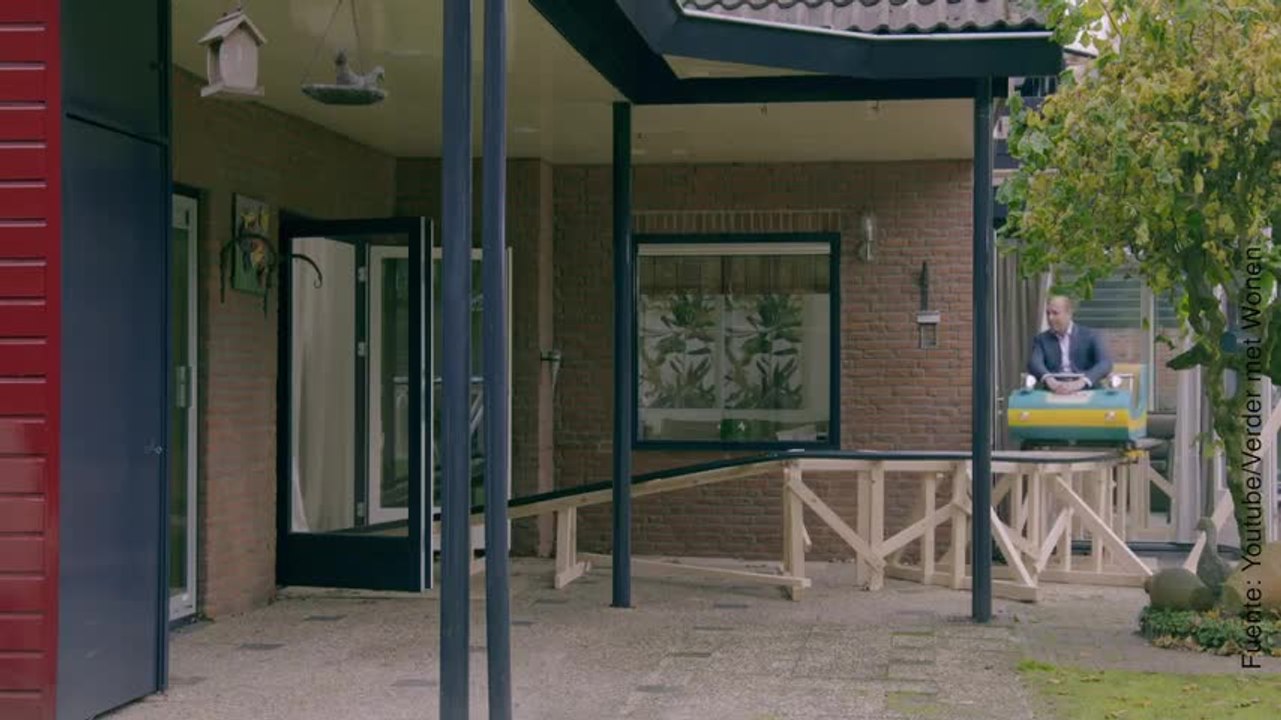 ¡Una inmobiliaria utiliza una montaña rusa para hacer las visitas a las casas en venta!