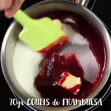 Acompaña tu café con estos macarons de frambuesa