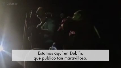 ¡Este chico con discapacidad sube al escenario con Coldplay!