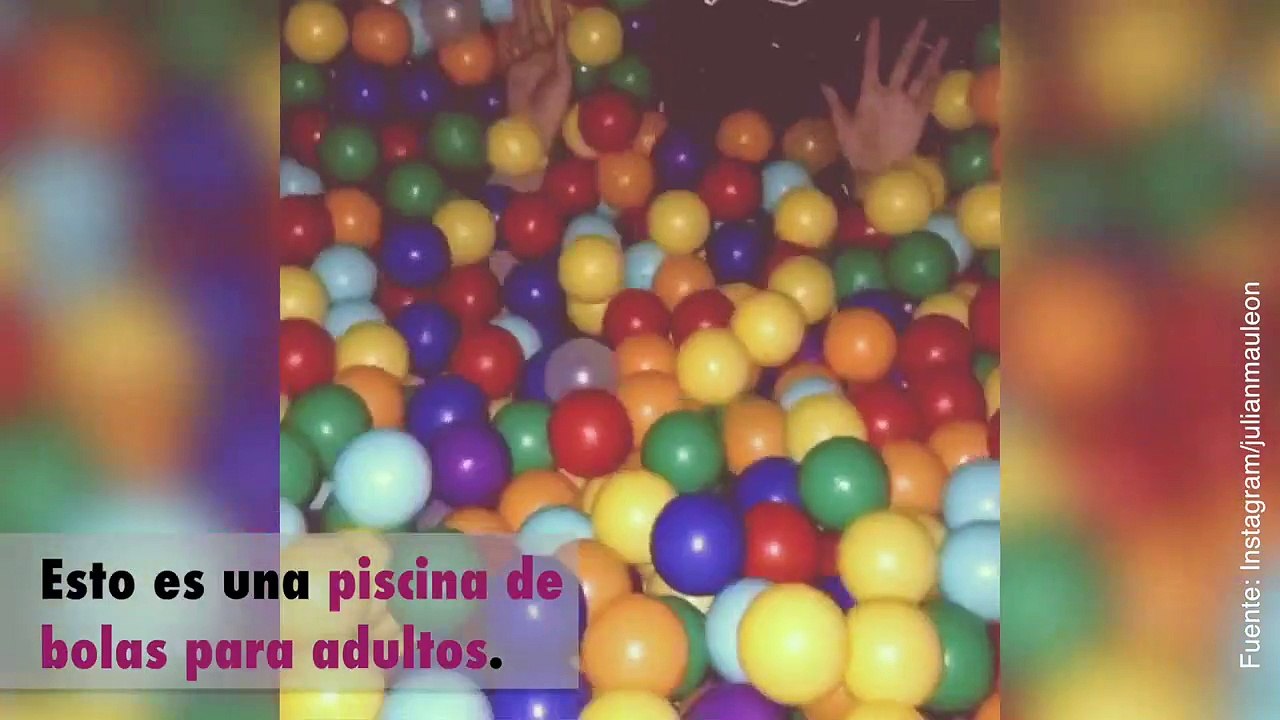 ¡Una piscina de bolas gigante solo para adultos!