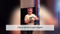 ¡Emocionante reacción de este niño al saber que va a tener un hermanito!