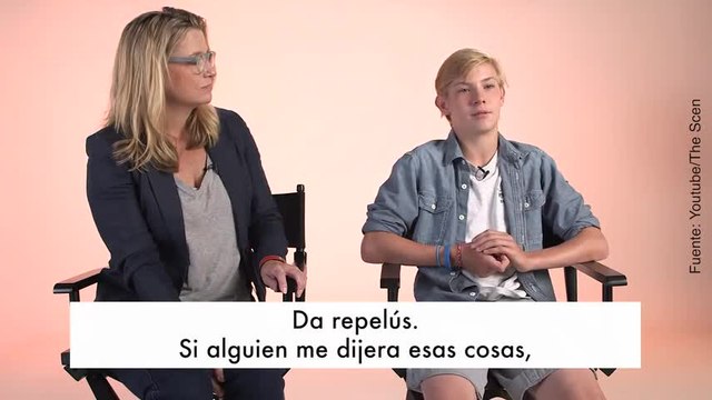 ¡Estos chicos reaccionan ante los piropos que reciben sus madres!