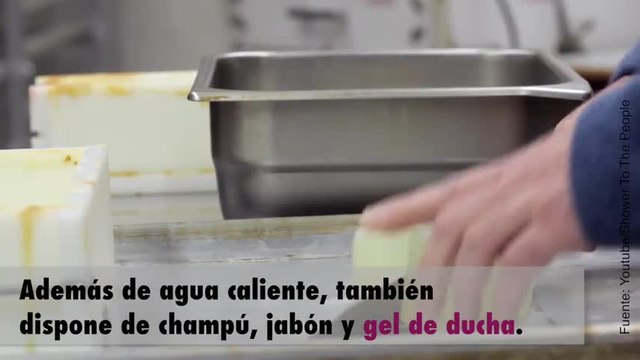 ¡Una ducha móvil para personas sin techo!