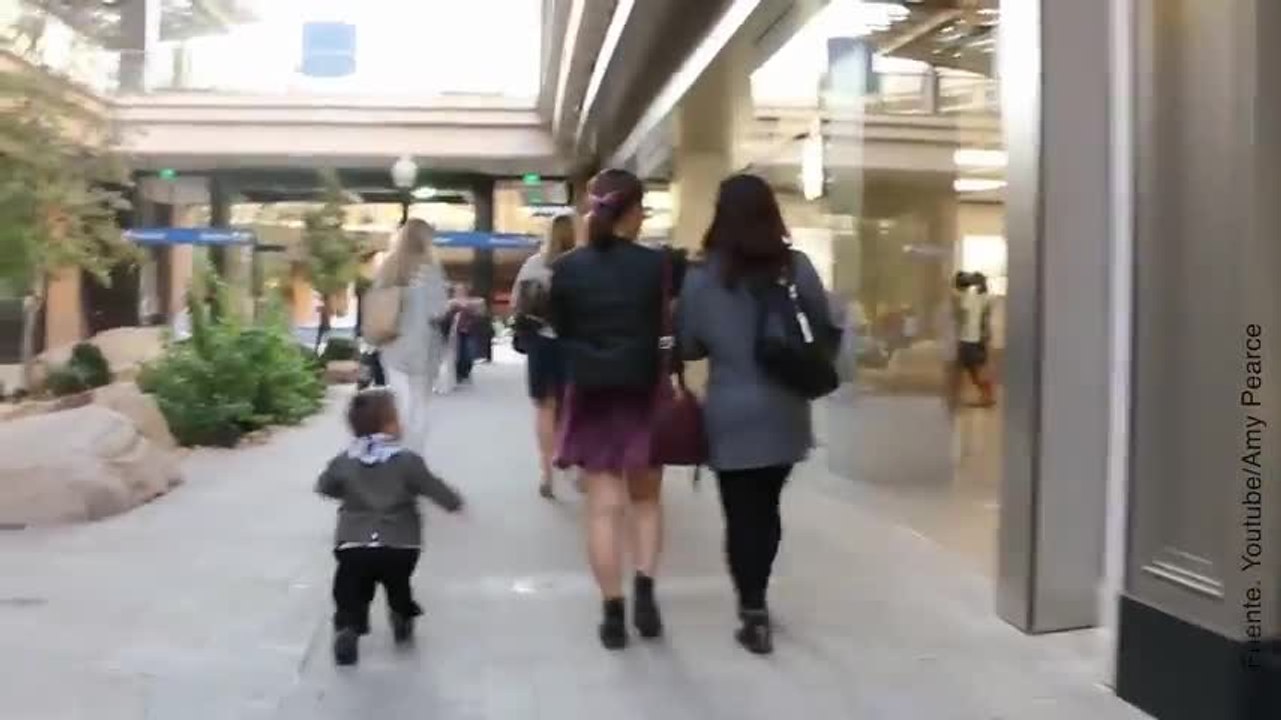 Flores por sonrisas, una manera de regalar alegría