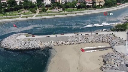 Kurbağalıdere de deniz salyası ile kaplandı