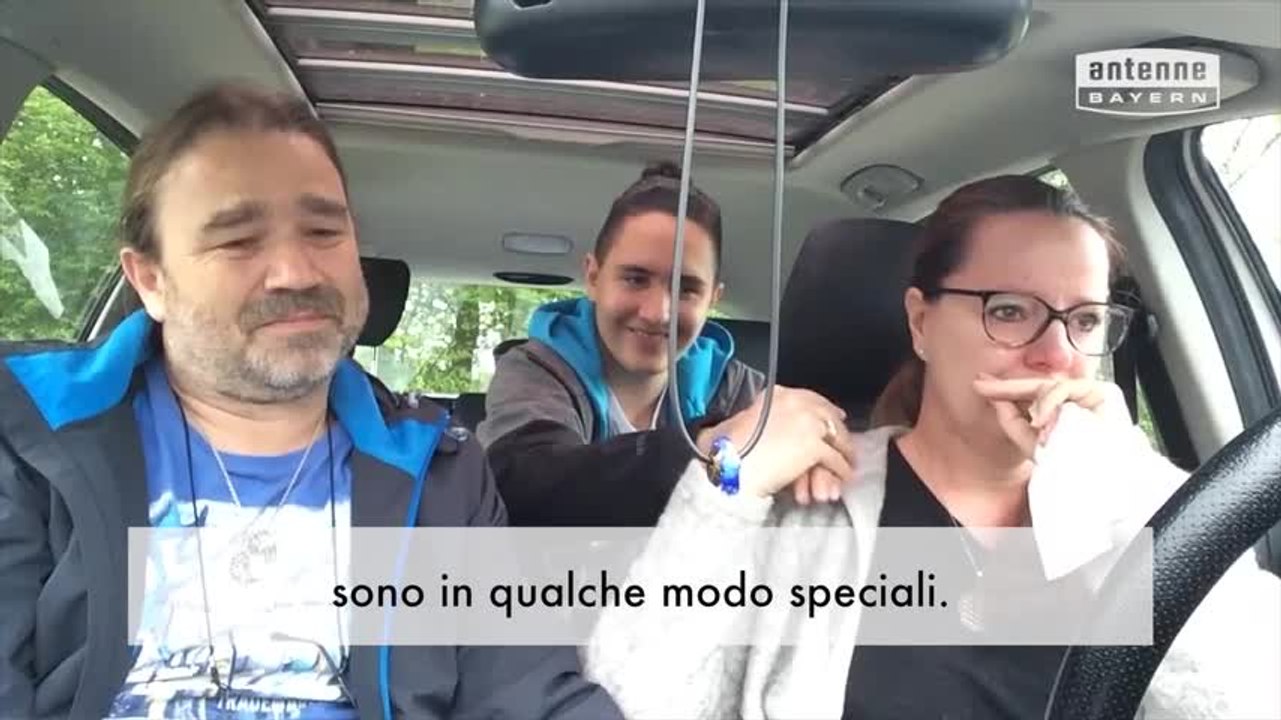 Una sorpresa commovente dal figlio autistico via radio