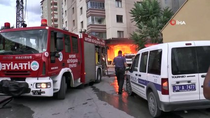 Patlamaların yaşandığı yangında 3 otomobil ve 1 iş yeri küle döndü