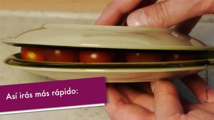 ¡Así de fácil se puede pelar un tomate!