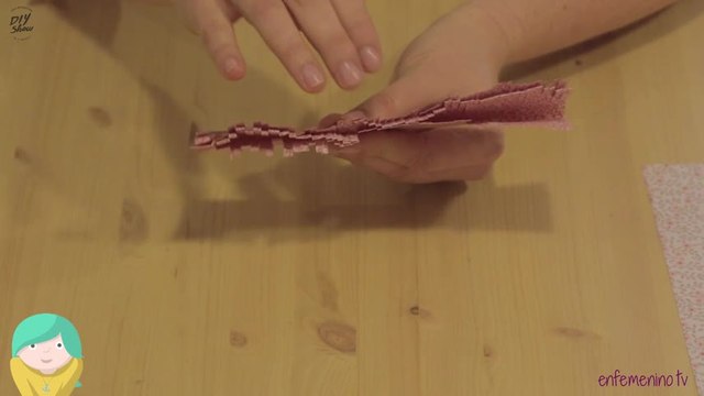 DIY Cómo hacer flores de papel