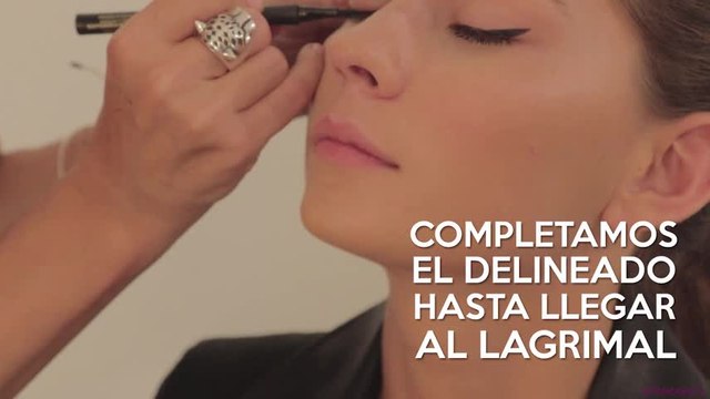Tutorial de maquillaje: cómo hacer un delineado rasgado