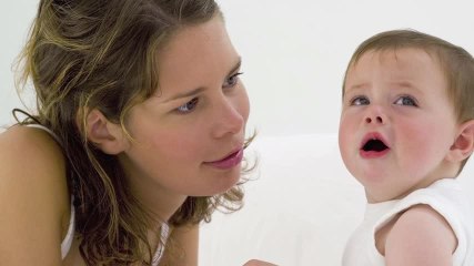 Pianto del neonato: il parere della logopedista