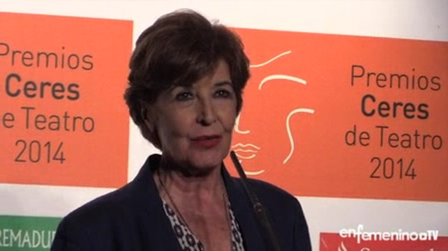 Concha Velasco vuelve a subirse a las tablas de un teatro para recoger un premio