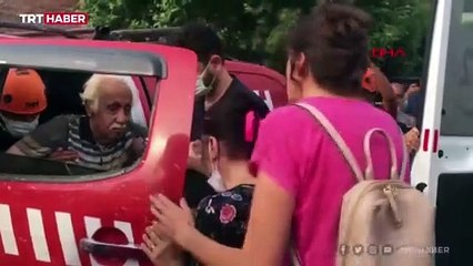 Kaybolan yaşlı adam ile kızının duygusal buluşması