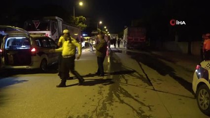 Son dakika... Park halindeki tıra çarpan motosiklet sürücüsü hayatını kaybetti