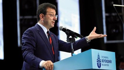 İBB'nin organizasyonunda Akşener'in yakasındaki rozet dikkat çekti