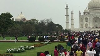 Taj Mahal front view - Agra