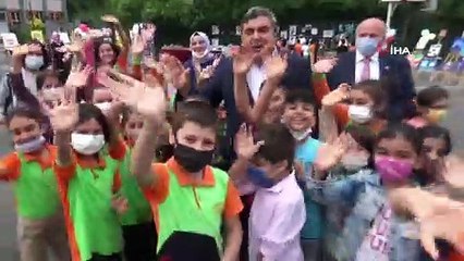Sultangazili öğrencilerin el emeği ürünleri görücüye çıktı