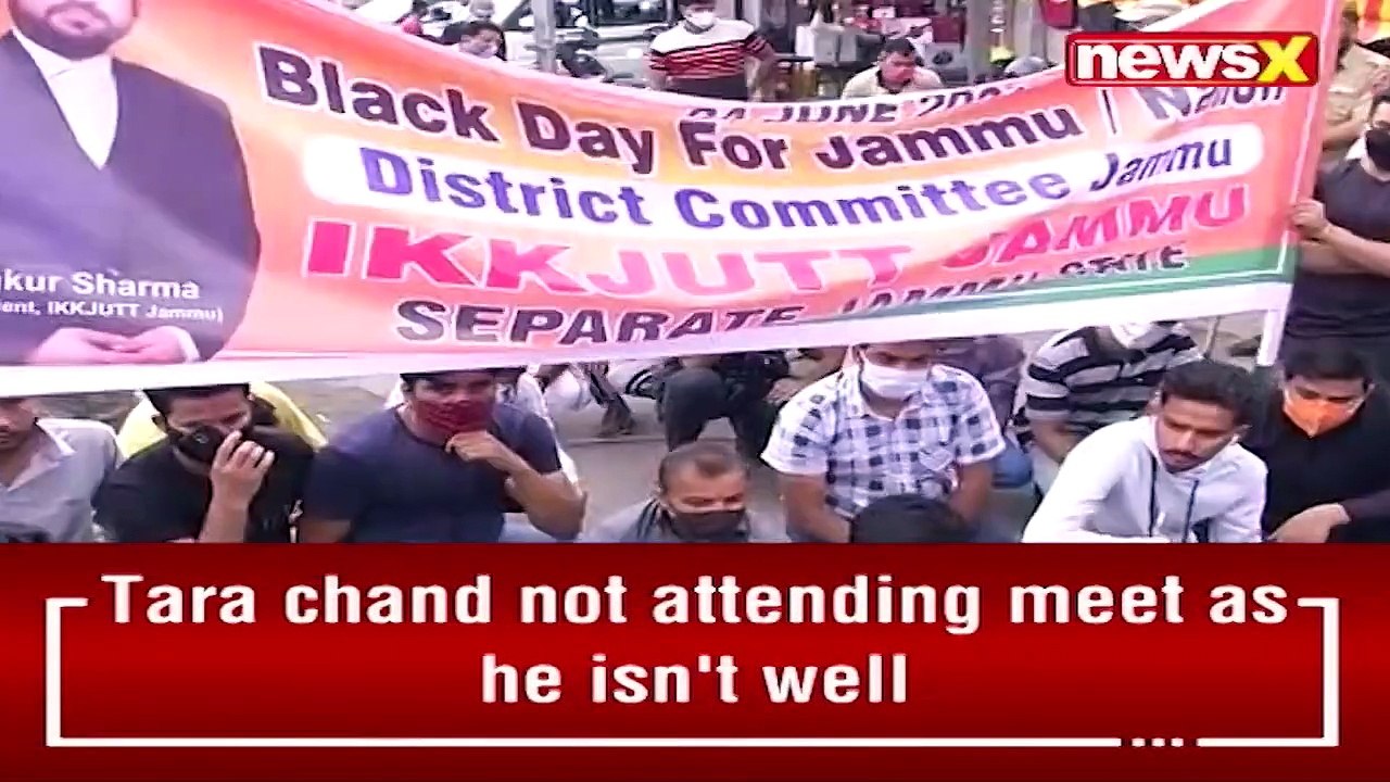Youth All India Kashmiri Samajh Protests 'Not Invited To All-Party Meet' NewsX
