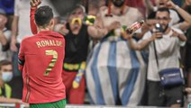 'Su için' mesajı veren Ronaldo'ya, tribünlerden kola şişesi fırlatıldı