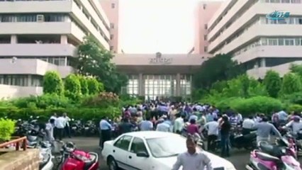 3 ülkeyi sallayan deprem anı böyle görüntülendi