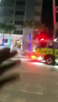 Etats-Unis: Un immeuble de 11 étages s’effondre à Miami Beach - Les pompiers sont sur place