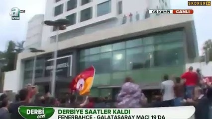 Sneijder taraftarı coşturdu!