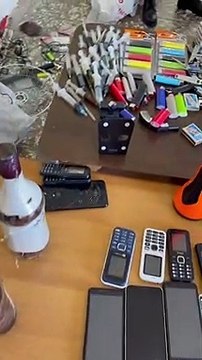 Confiscan celulares, wifi, verifone y armas blancas en cárcel de Azua