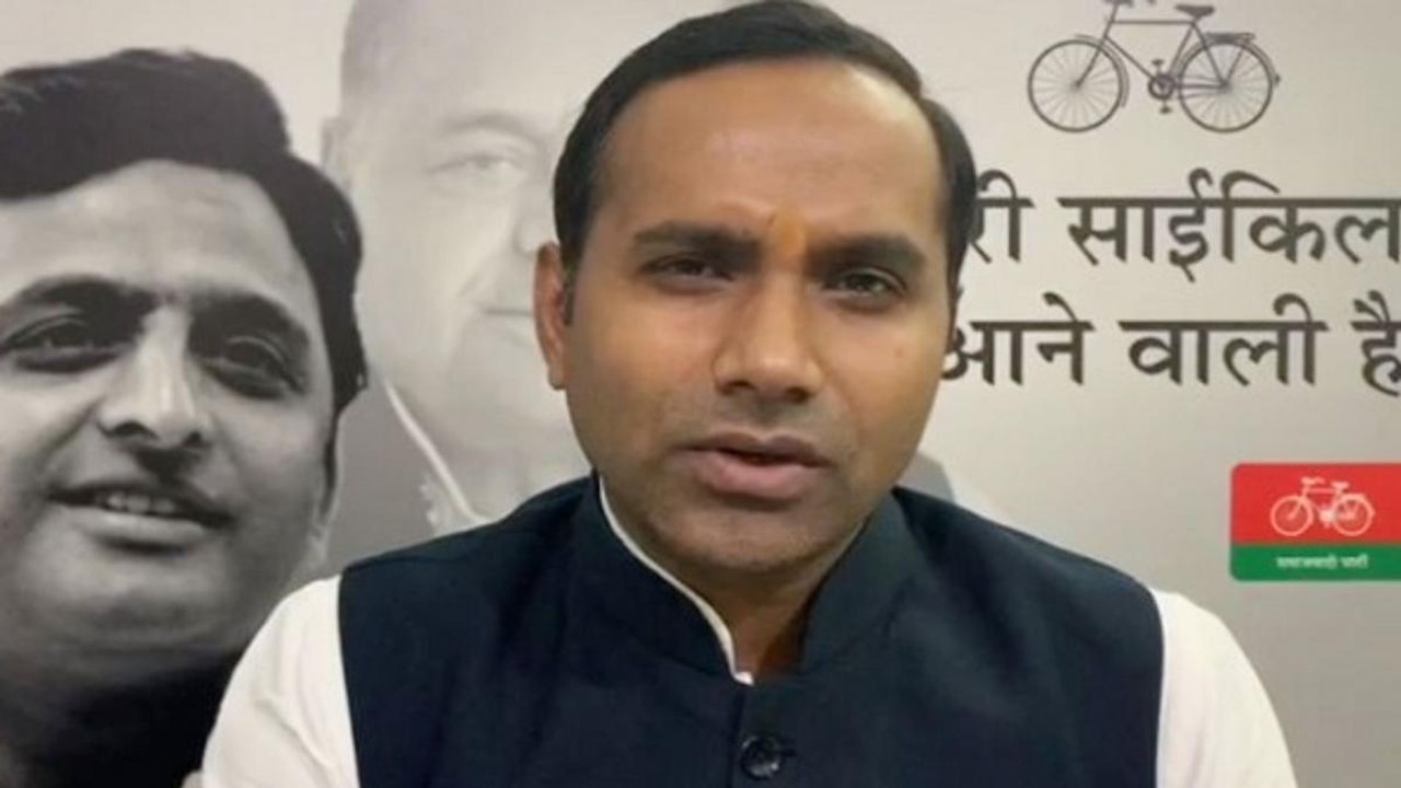 BJP aims for 300 plus seats in UP 2022 Here's what SP said video