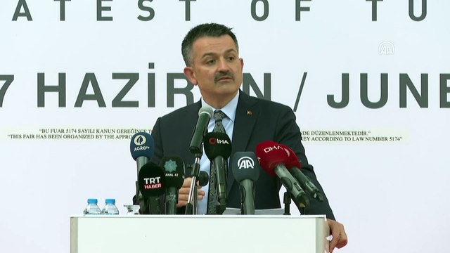 İZMİR - Pakdemirli: 'Geçen yıl bitkisel üretimimiz cumhuriyet tarihinin rekorunu kırdı'